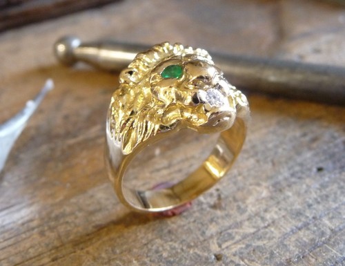 Bague tête de - 9, kt